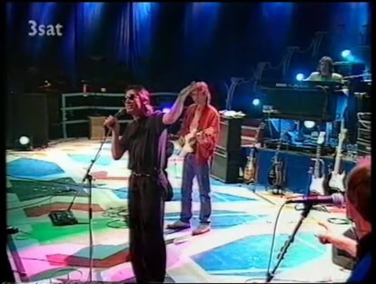 Source : DVD «  The Guitars Legend Festival  » (Floydfan2410)