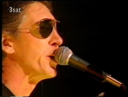 Source : DVD «  The Guitars Legend Festival  » (Floydfan2410)